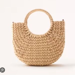 Abercrombie & Fitch// Structured Straw basket bag